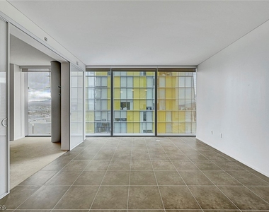 3722 Las Vegas Boulevard - Photo Thumbnail 6