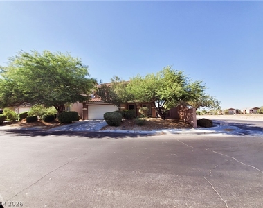 348 Bella Calabria Avenue - Photo Thumbnail 23