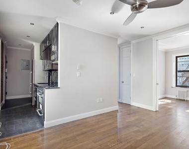 326 East 100th Street - Photo Thumbnail 3