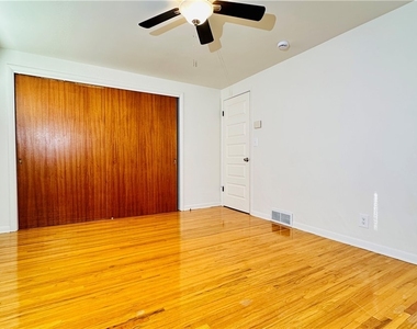 954 Brighton Road - Photo Thumbnail 26