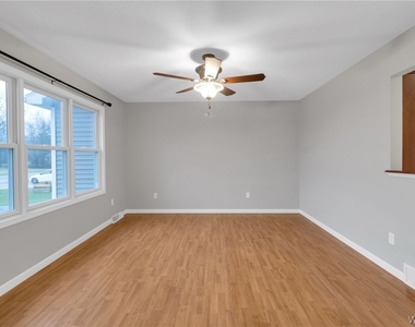 940 Reserve Road - Photo Thumbnail 4
