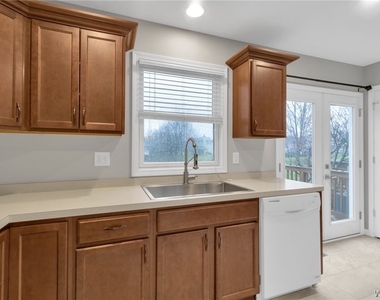 940 Reserve Road - Photo Thumbnail 12