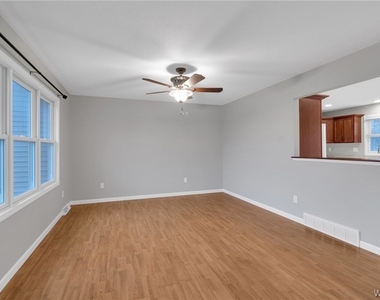 940 Reserve Road - Photo Thumbnail 6