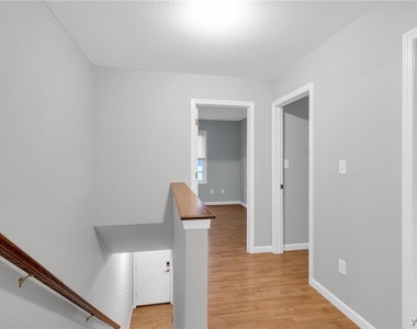 940 Reserve Road - Photo Thumbnail 16
