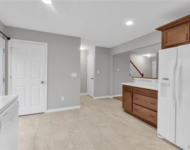 940 Reserve Road - Photo Thumbnail 13