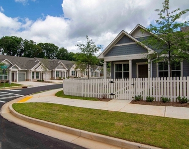 1151 Hunter Trail - Photo Thumbnail 19