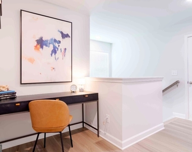 1151 Hunter Trail - Photo Thumbnail 9