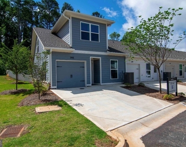 1151 Hunter Trail - Photo Thumbnail 18
