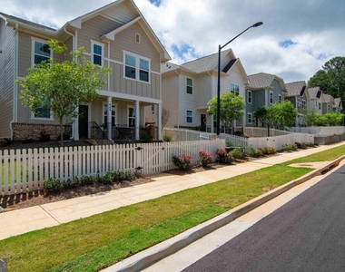 1151 Hunter Trail - Photo Thumbnail 22