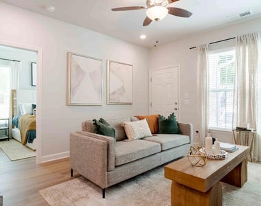 1151 Hunter Trail - Photo Thumbnail 3