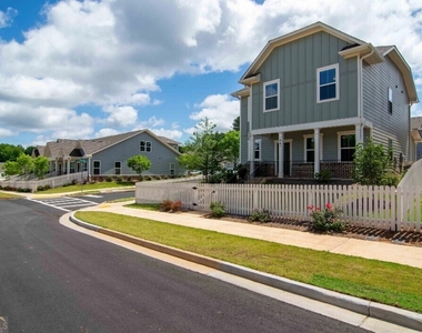 1151 Hunter Trail - Photo Thumbnail 21