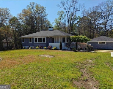 810 Wesleyan Drive - Photo Thumbnail 11