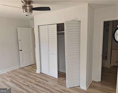 810 Wesleyan Drive - Photo Thumbnail 4