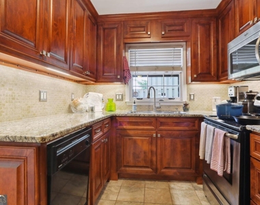 73 La Rue Place Nw - Photo Thumbnail 8
