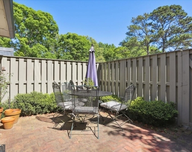 73 La Rue Place Nw - Photo Thumbnail 13