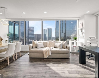 3338 Peachtree Road - Photo Thumbnail 16