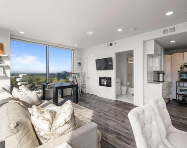 3338 Peachtree Road - Photo Thumbnail 15