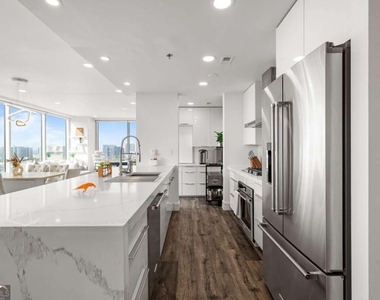 3338 Peachtree Road - Photo Thumbnail 5