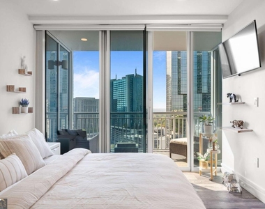 3338 Peachtree Road - Photo Thumbnail 23