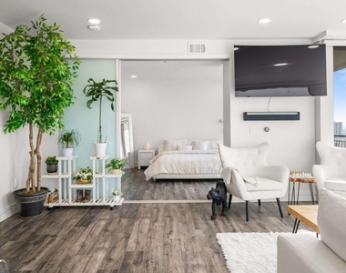 3338 Peachtree Road - Photo Thumbnail 20