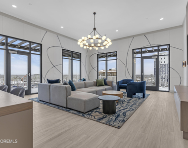 19 Carr Avenue - Photo Thumbnail 6