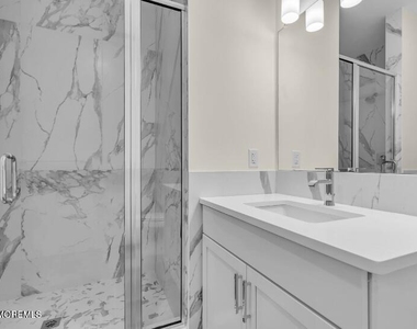19 Carr Avenue - Photo Thumbnail 4