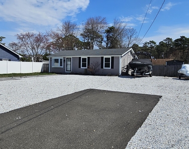 1141 Cape May Drive - Photo Thumbnail 2