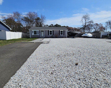 1141 Cape May Drive - Photo Thumbnail 3