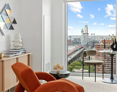 Suffolk Street - Photo Thumbnail 1
