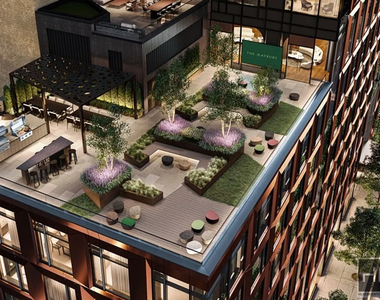 10th Avenue - Photo Thumbnail 15