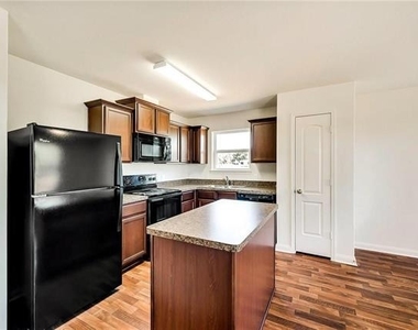 1810 Clegg Street - Photo Thumbnail 2