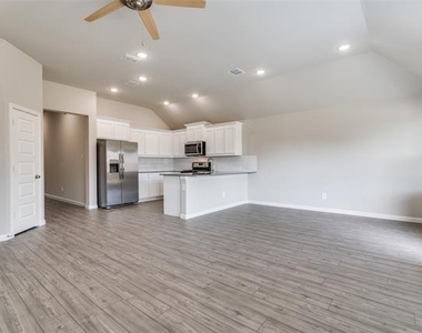6127 Tawakoni Lane - Photo Thumbnail 3