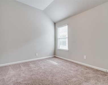 6127 Tawakoni Lane - Photo Thumbnail 8