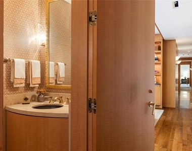 3831 Turtle Creek Boulevard - Photo Thumbnail 11