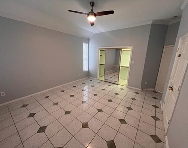 411 Chatham Street - Photo Thumbnail 13