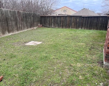 411 Chatham Street - Photo Thumbnail 18