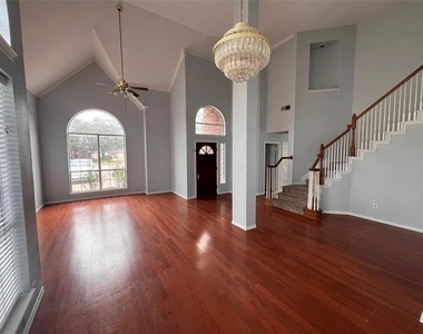 411 Chatham Street - Photo Thumbnail 1
