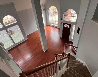 411 Chatham Street - Photo Thumbnail 5