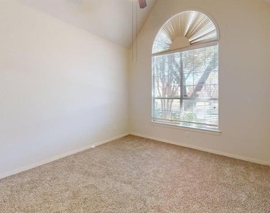 4513 Saint James Drive - Photo Thumbnail 21
