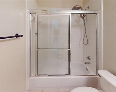 4513 Saint James Drive - Photo Thumbnail 24