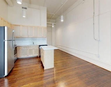 401 N Carroll Avenue - Photo Thumbnail 2