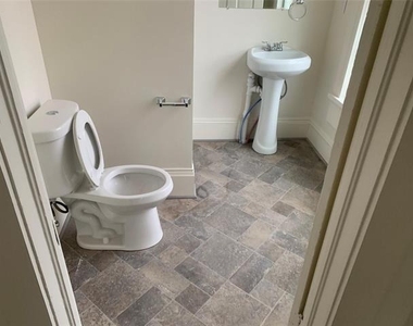 617 W Gandy Street W - Photo Thumbnail 12