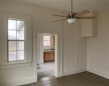617 W Gandy Street W - Photo Thumbnail 3