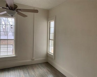 617 W Gandy Street W - Photo Thumbnail 6