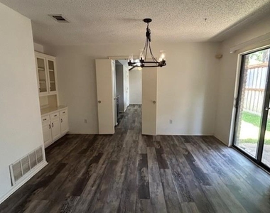 1720 Nest Place - Photo Thumbnail 2