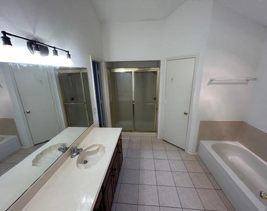1720 Nest Place - Photo Thumbnail 7