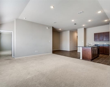 6020 Halton Drive - Photo Thumbnail 8