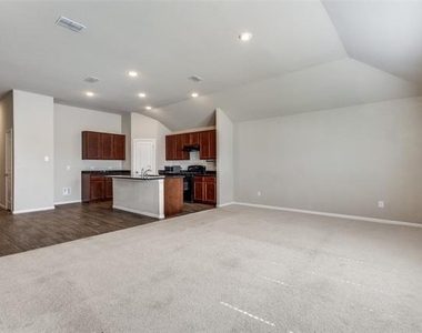 6020 Halton Drive - Photo Thumbnail 7