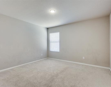 6020 Halton Drive - Photo Thumbnail 15