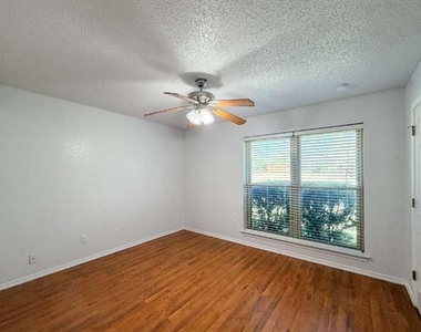 701 Daniels Drive - Photo Thumbnail 14